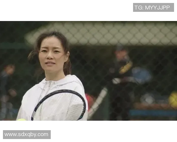 深度对话：李静如何在网球世界中追寻梦想与成长的故事