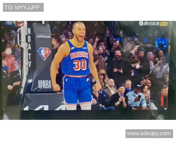 足球明星实力排行大揭秘谁能登顶成为球场之王的终极对决 足球明星实力排行大揭秘谁能登顶成为球场之王的终极对决