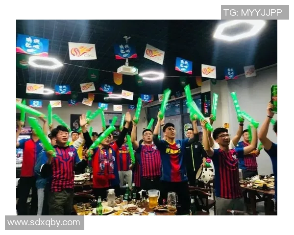 足球明星夜店狂欢夜尽情释放激情与魅力的炫酷派对盛宴 足球明星夜店狂欢夜尽情释放激情与魅力的炫酷派对盛宴